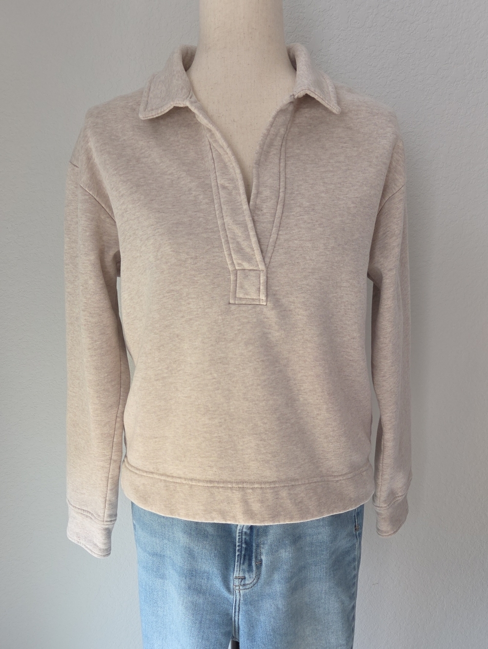 Banana Republic Light Off White Taupe V-Neck Collared Sweater Jersey Knit Basic